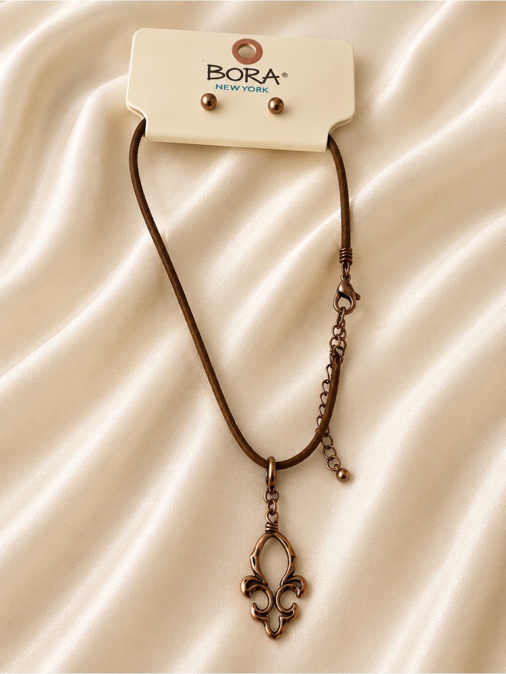 Brown Fleur-de-Lis Pendant Necklace